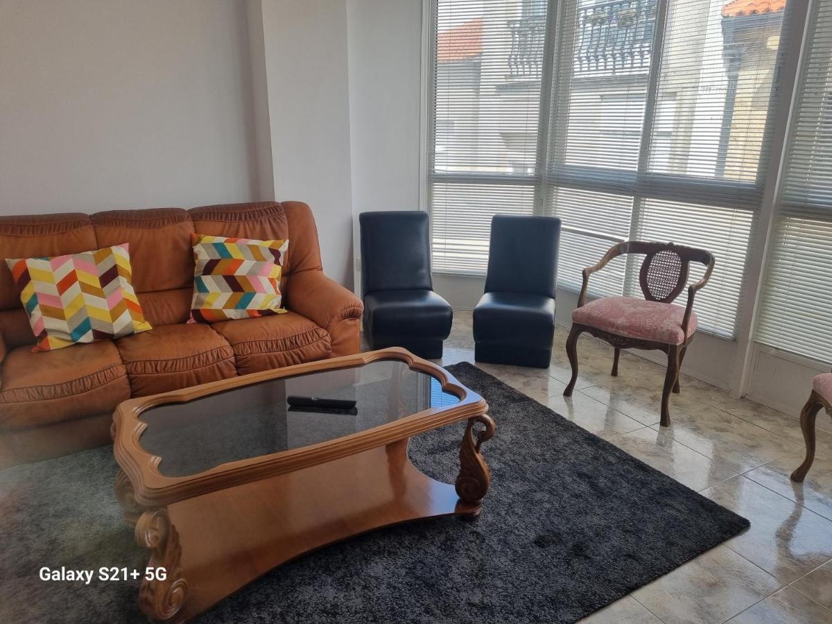 Апартаменты Triplex Corral Эль-Грове Экстерьер фото