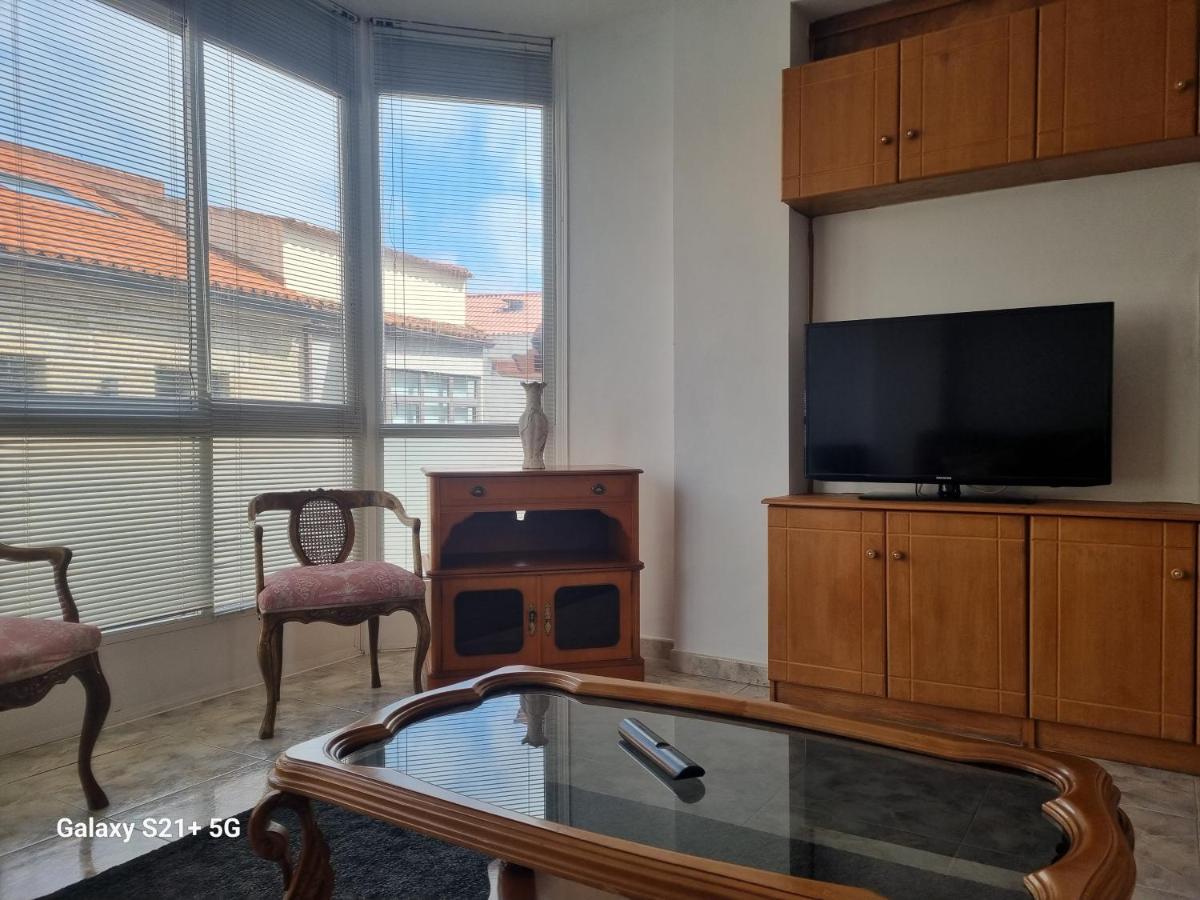 Апартаменты Triplex Corral Эль-Грове Экстерьер фото